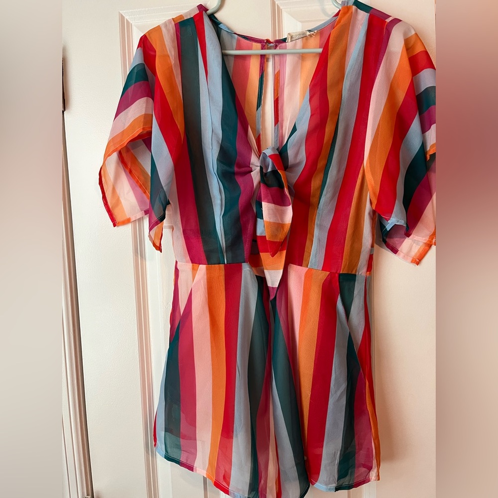 Essue short romper